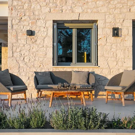 Urania Luxury Rhea Villa