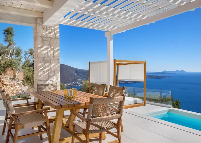 Villa Urania Luxury Rhea *