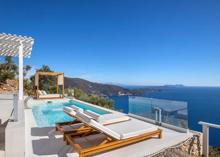 Villa Urania Luxury Rhea Póndi